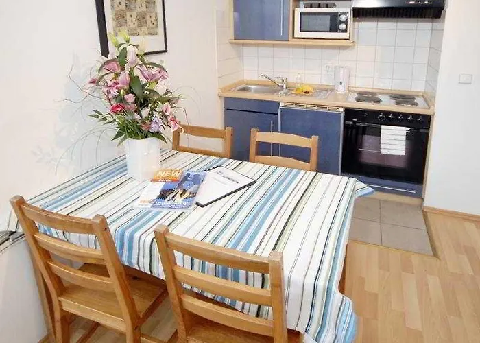 Old Town Gartenstrasse Hotel